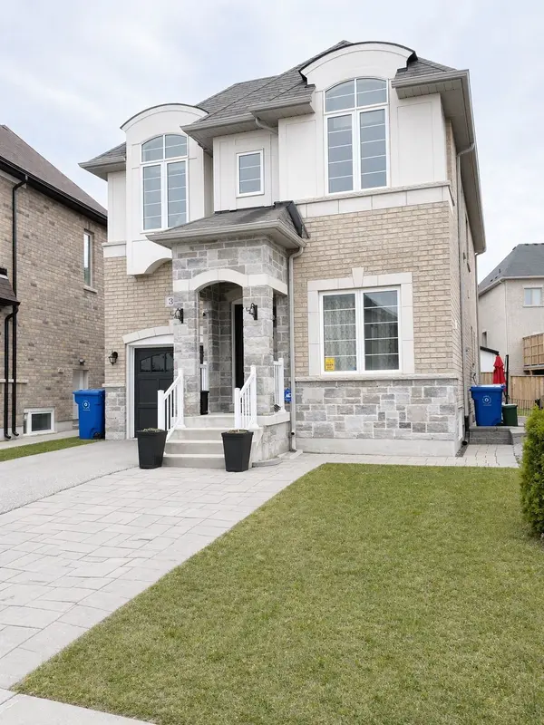 35 Kavanagh AVE E #Bsmt, East Gwillimbury, ON L9N 0P6