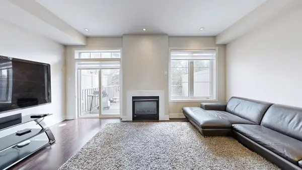 1331 Major Mackenzie DR #121, Vaughan, ON L6A 3Z1