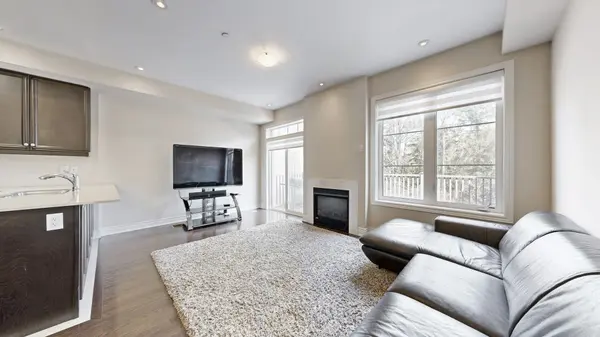 1331 Major Mackenzie DR #121, Vaughan, ON L6A 3Z1