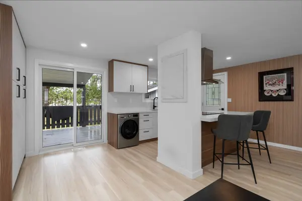 15 Cherrywood LN, Innisfil, ON L9S 1M9