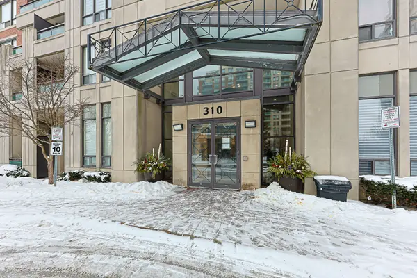 310 Red Maple RD #211, Richmond Hill, ON L4C 0T7