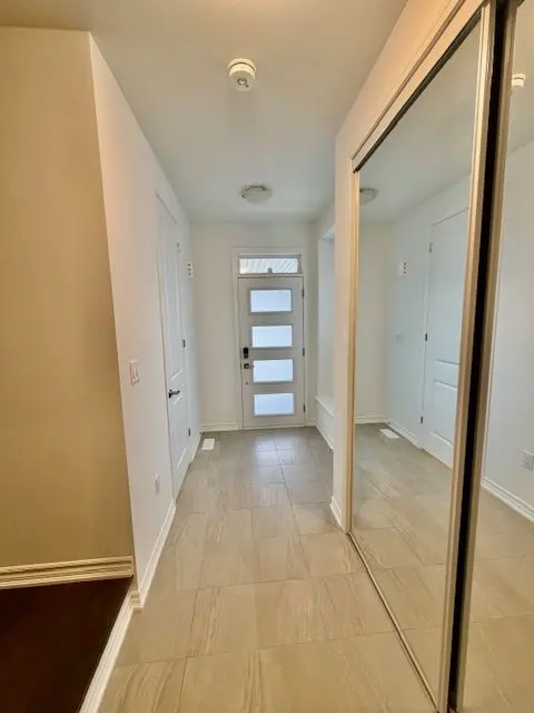 9 Vinewood CRES, Barrie, ON L9J 0B7