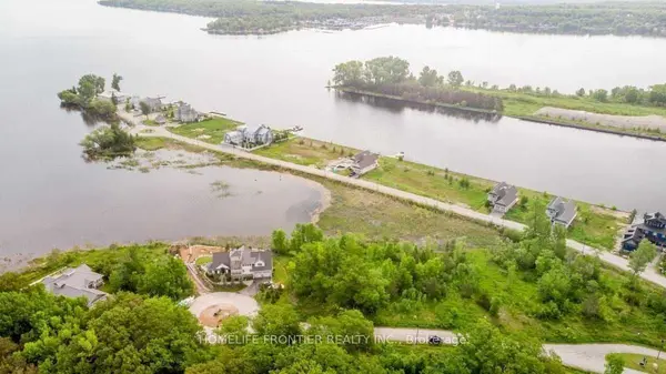 15 Swan LN, Tay, ON L0K 1R0