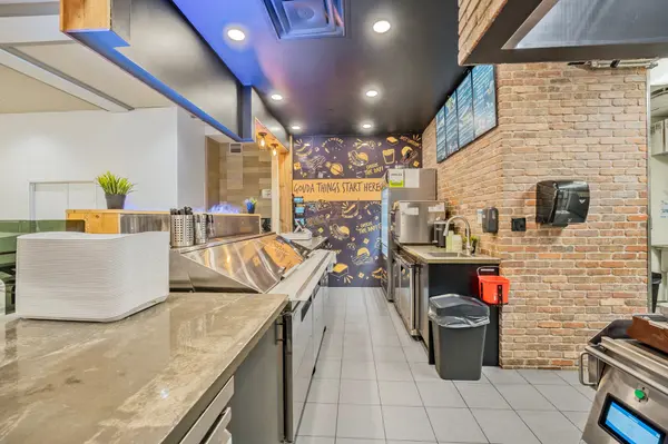 509 Bayfield ST, Barrie, ON L4M 4Z8