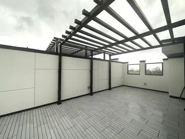 15 Mariner`s Pier WAY, Orillia, ON L3V 8P4