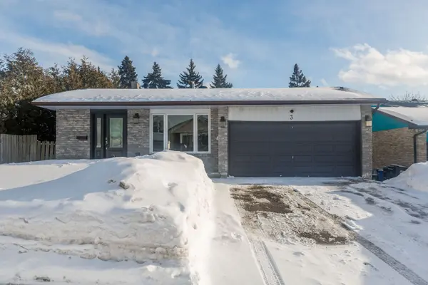 3 Oren BLVD, Barrie, ON L4N 4T3