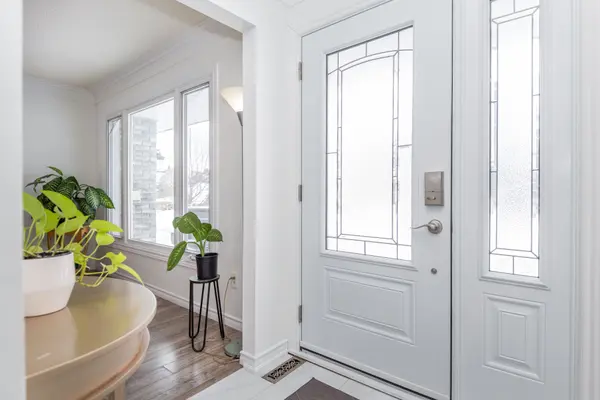 3 Oren BLVD, Barrie, ON L4N 4T3