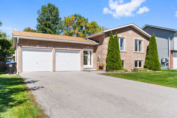 60 Donlands CT, Severn, ON L0K 1E0