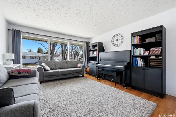 115 Knowles CRESCENT, Regina, SK S4S 4P3