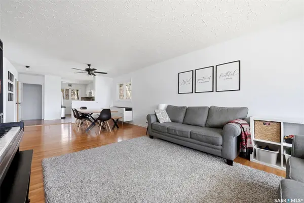 115 Knowles CRESCENT, Regina, SK S4S 4P3