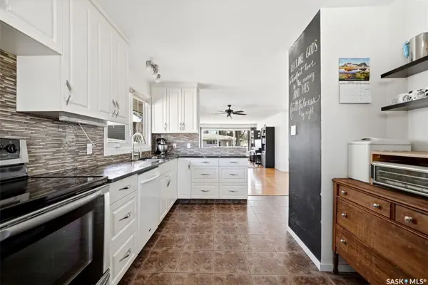 115 Knowles CRESCENT, Regina, SK S4S 4P3