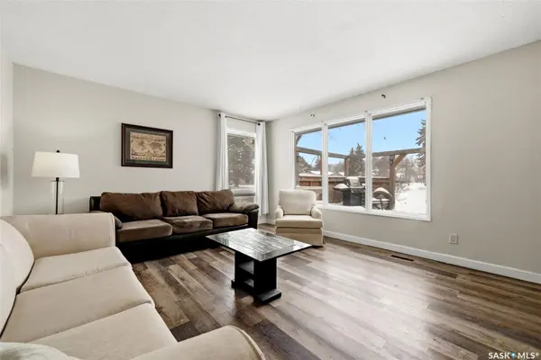 6 Hanley CRESCENT, Regina, SK S4R 5A7