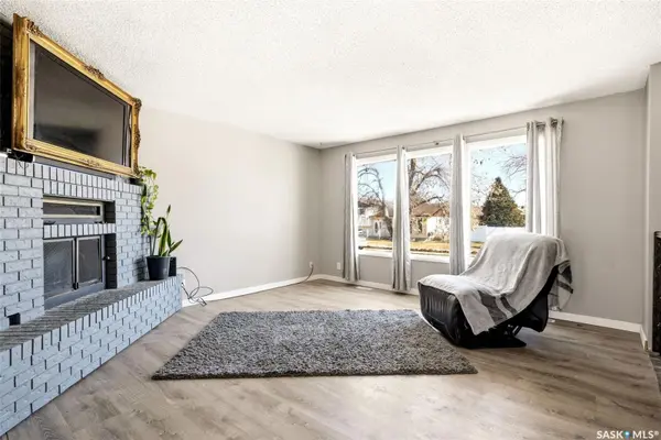 34 Glasgow STREET, Regina, SK S4X 1E1