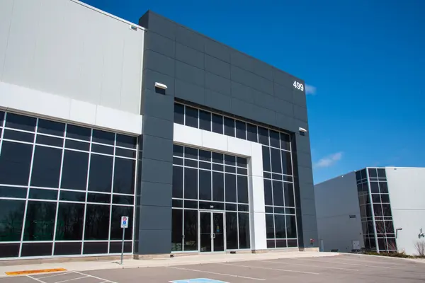 499 Great Lakes BLVD #101, Oakville, ON L6L 0C4