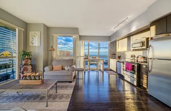 2200 Lakeshore BLVD W #2309, Toronto W06, ON M8V 1A4