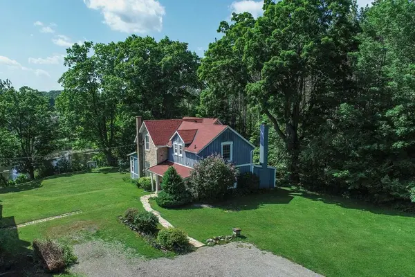 1380 Queen ST W, Caledon, ON L7K 0C3