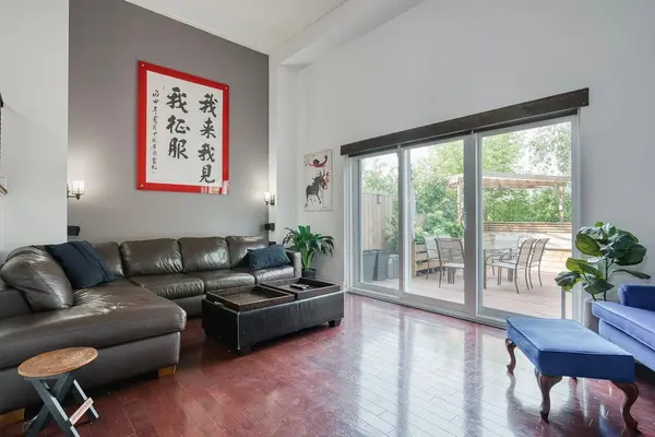 92 Twenty Ninth ST #3, Toronto W06, ON M8W 3B2