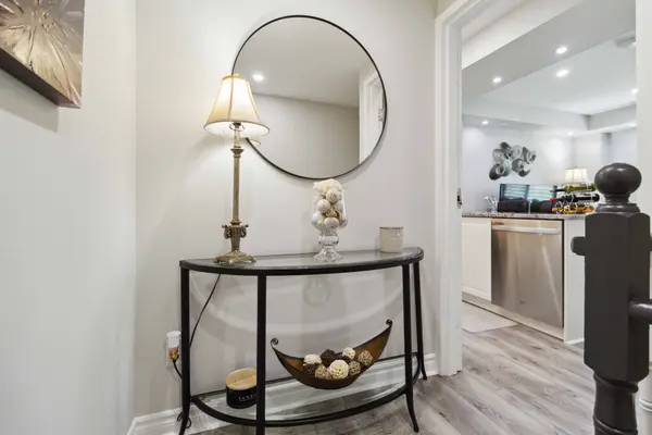 3055 Elmcreek RD #19, Mississauga, ON L5B 4J9