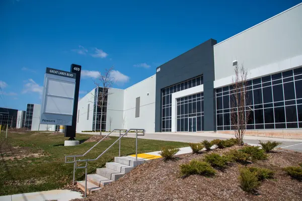 469 Great Lakes BLVD, Oakville, ON L6L 0C4