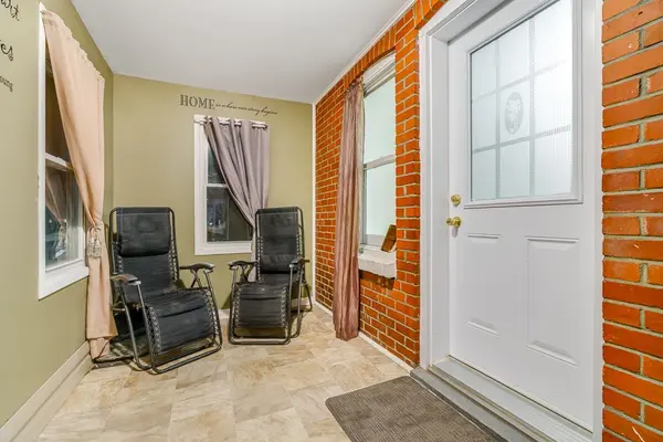 231-233 Fifth ST E, Cornwall, ON K6J 3R9