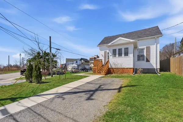 40 Smith ST, Port Hope, ON L1A 3A4