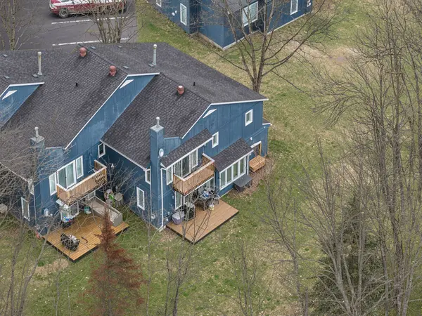 1551 Hidden Valley RD #4, Huntsville, ON P1H 1A4