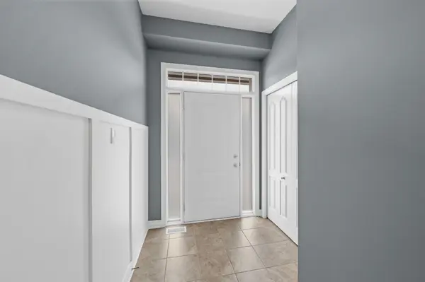 630 Moorpark AVE, Kanata, ON K2M 0H8