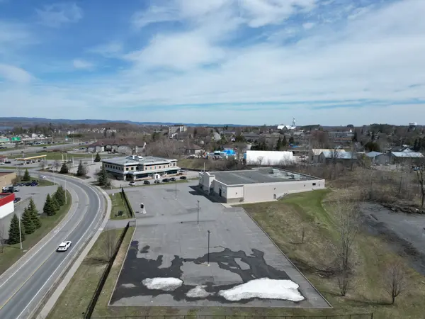 2747 Chamberland ST, Clarence-rockland, ON K4K 0B2