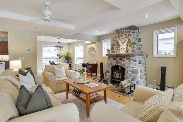 1009-2 Arts RD, Lake Of Bays, ON P0A 1H0