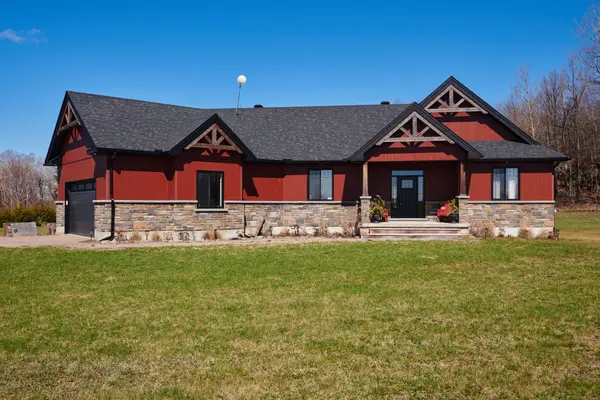 982 Bruce ST, Horton, ON K7V 3Z4