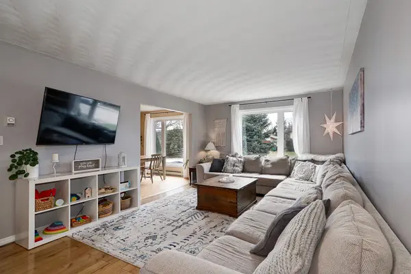 13 Clugston DR, Grey Highlands, ON N0C 1H0