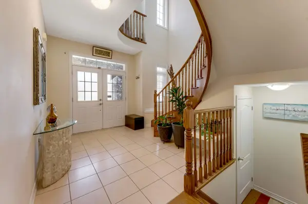 667 Linden DR, Cambridge, ON N3H 0B6