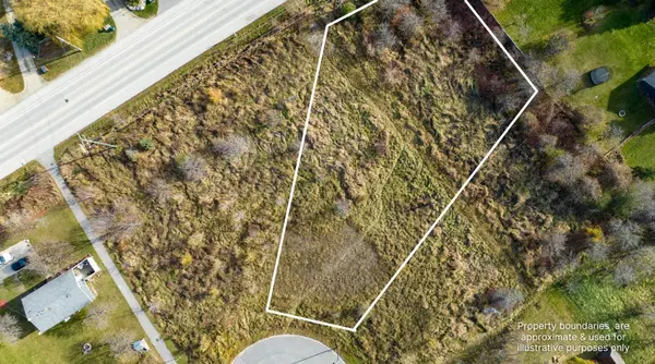 118 Lendvay ALY, Blue Mountains, ON L9Y 0S3