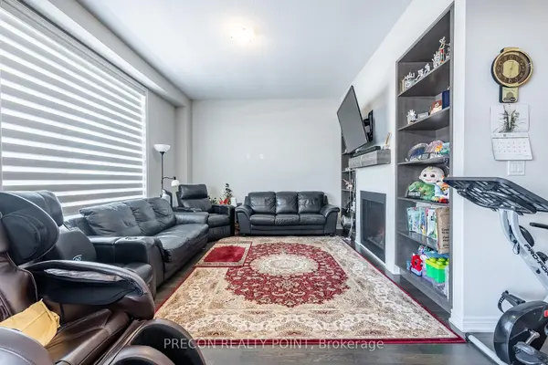 100 Starfire CRES, Hamilton, ON L8E 0K9