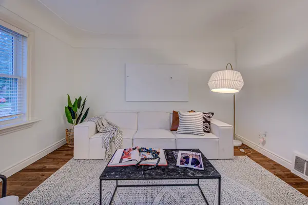 166 Bond ST N, Hamilton, ON L8S 3W6