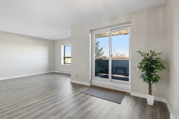 95 Windsor DR #404, Brockville, ON K6V 3H7