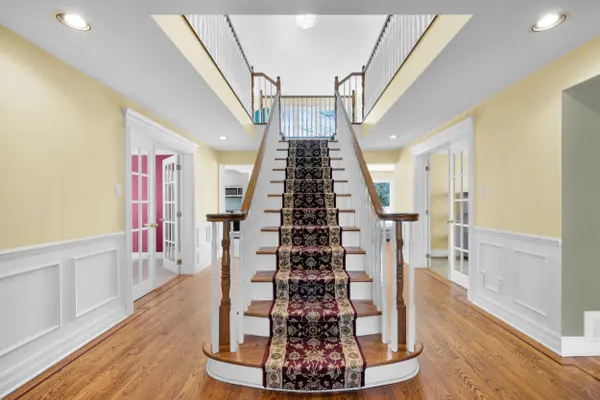 46 Beddington AVE, Barrhaven, ON K2J 3N3