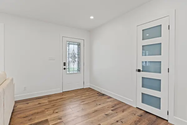 45 Driftwood DR, Brantford, ON N3R 3K2