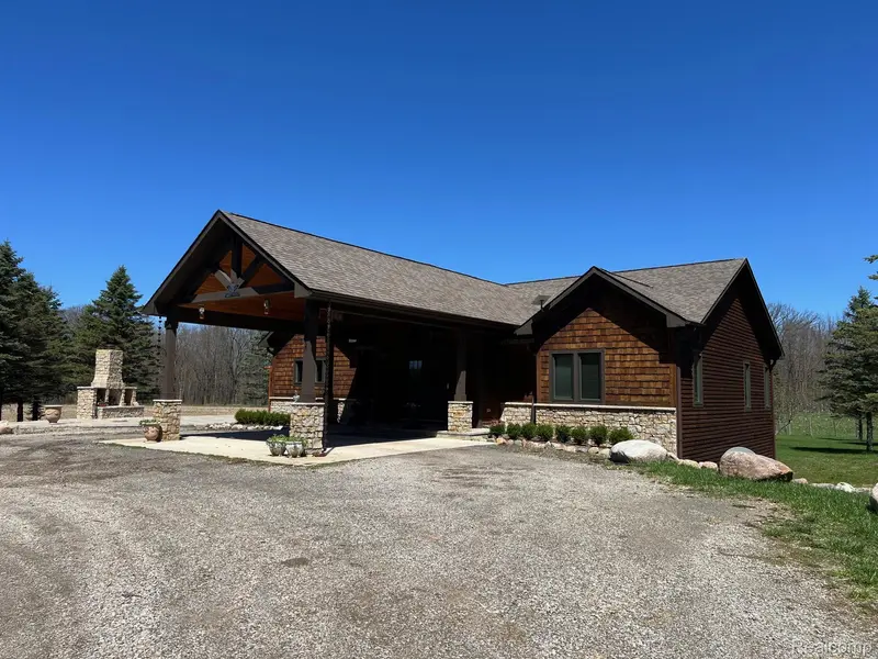 5785 Baldwin RD, Metamora Township, MI 48371