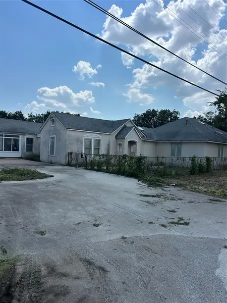 199 N Main Street, Rhome, TX 76078