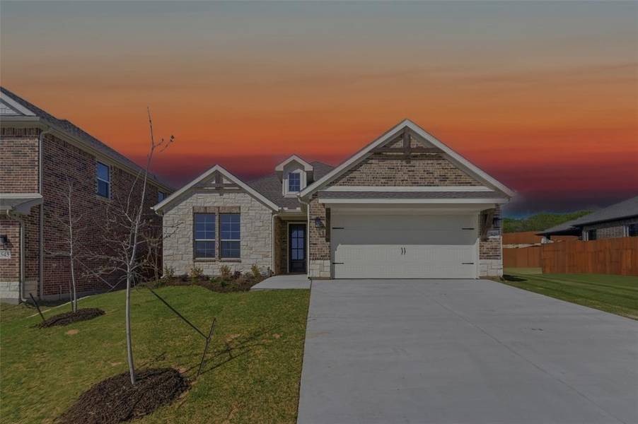 549 Waterford Park Boulevard, Weatherford, TX 76087