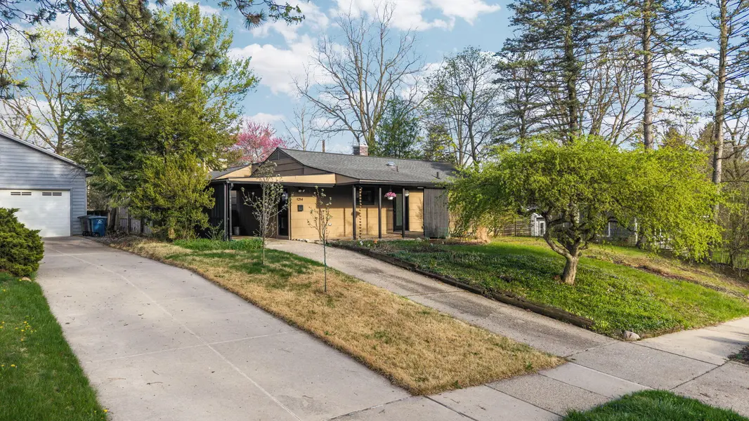 1214 Pomona RD, Ann Arbor, MI 48103