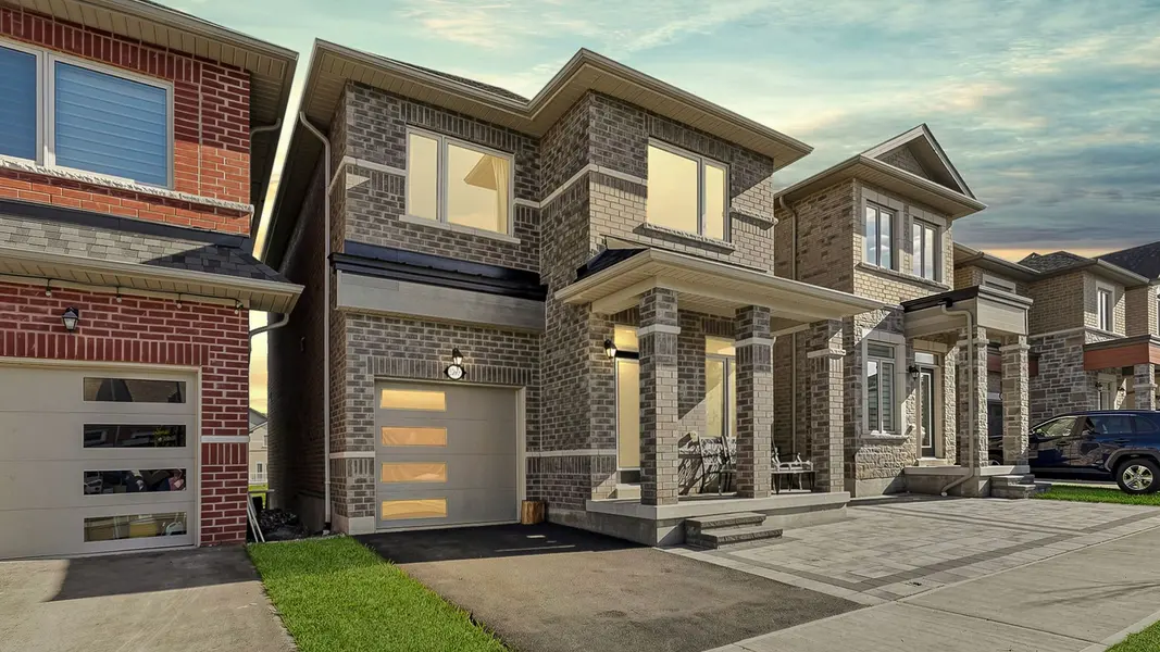 1099 Cameo ST, Pickering, ON L1V 1N8