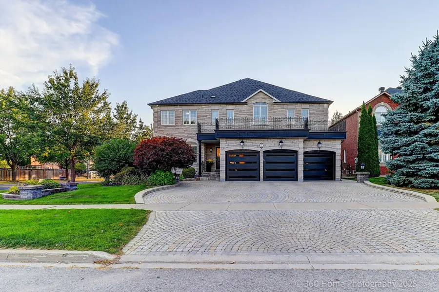 2 Mumberson CT, Markham, ON L6C 1Y4