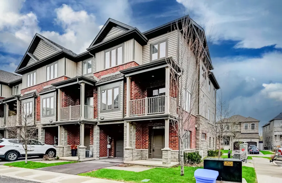 23 ridgeside LN W, Hamilton, ON L8B 1W5