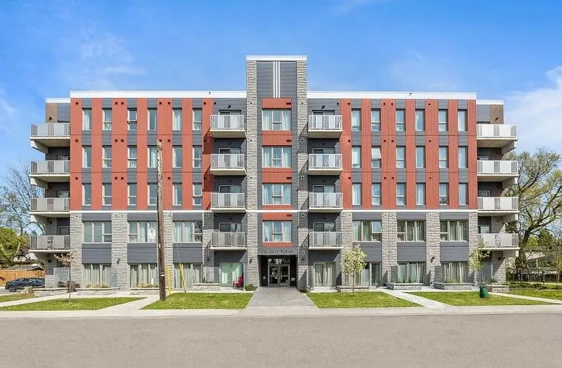 77 Leland ST #102, Hamilton, ON L8S 3A1