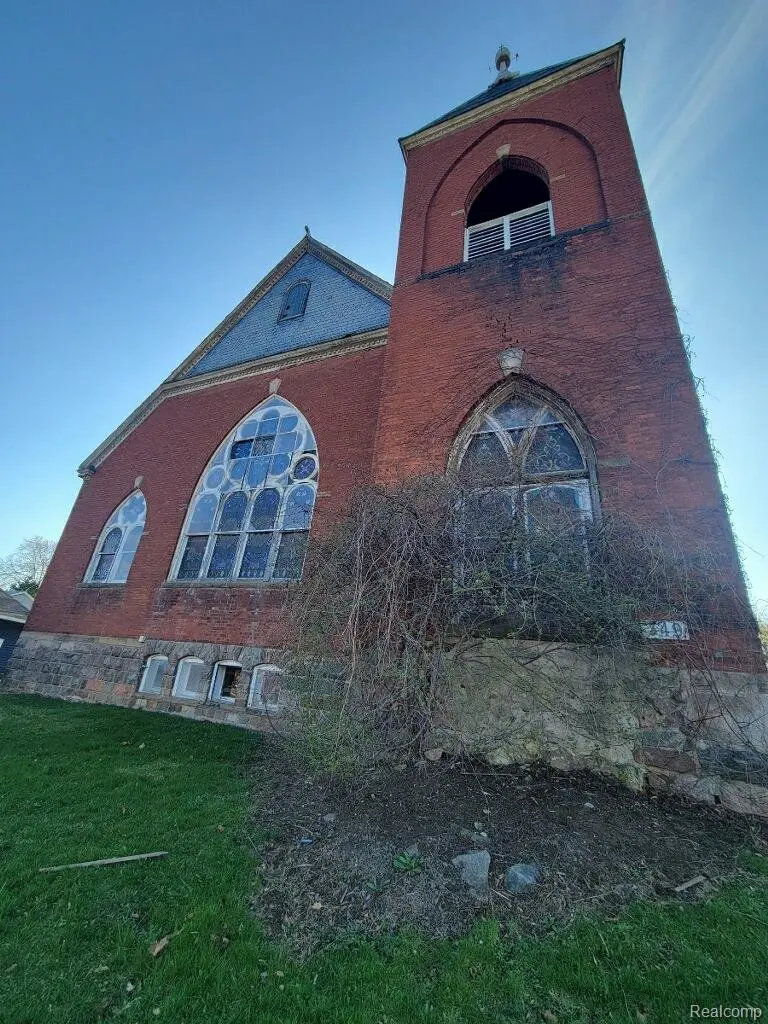 349 N Monroe ST, Lapeer, MI 48446