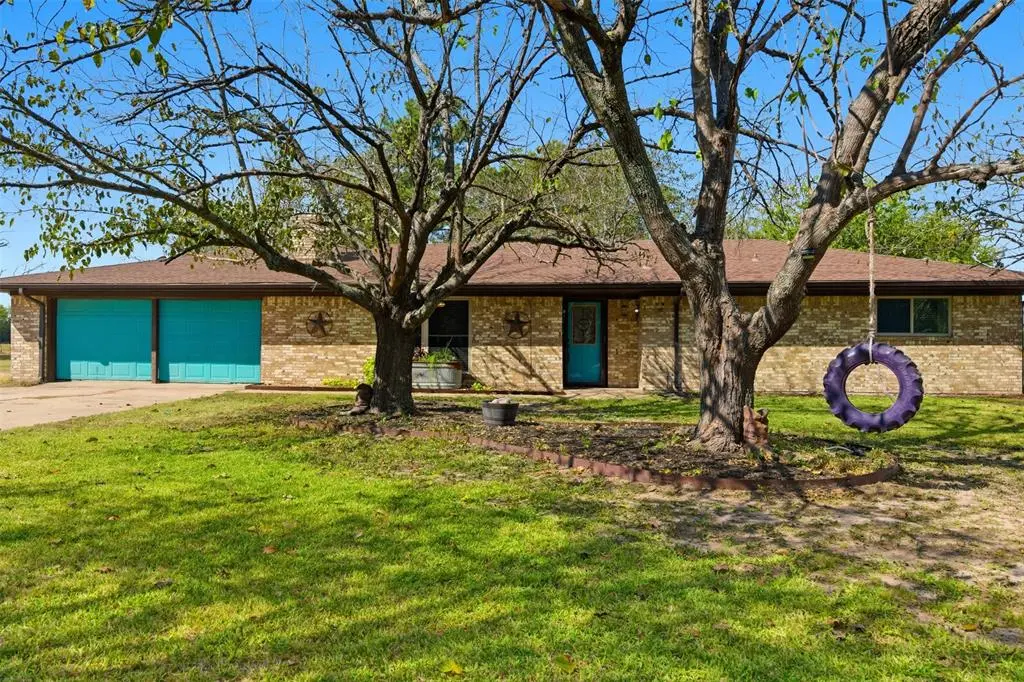 3264 County Road 2176, Greenville, TX 75402