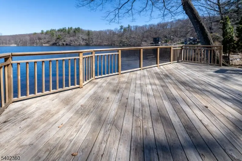 52 Broadway, West Milford Twp., NJ 07480