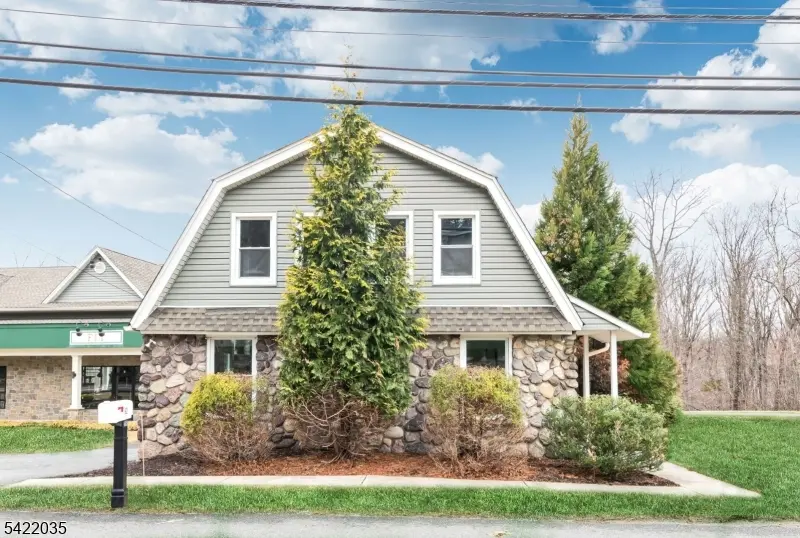 82 Boonton Ave, Kinnelon Boro, NJ 07405